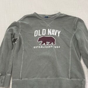 Old Navy Boys Crewneck Sweater in Gray with Bear Logo size M (8)